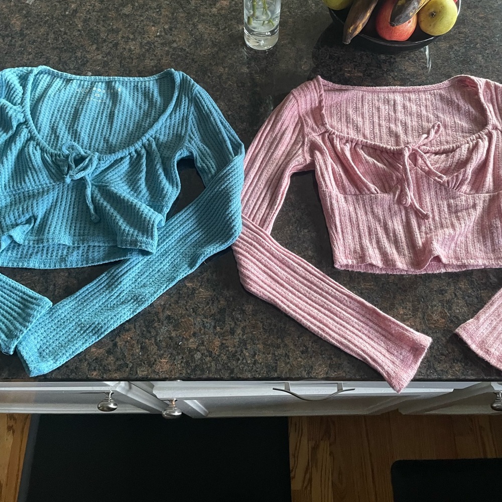 Torqurquies blue AND pink tie top :)